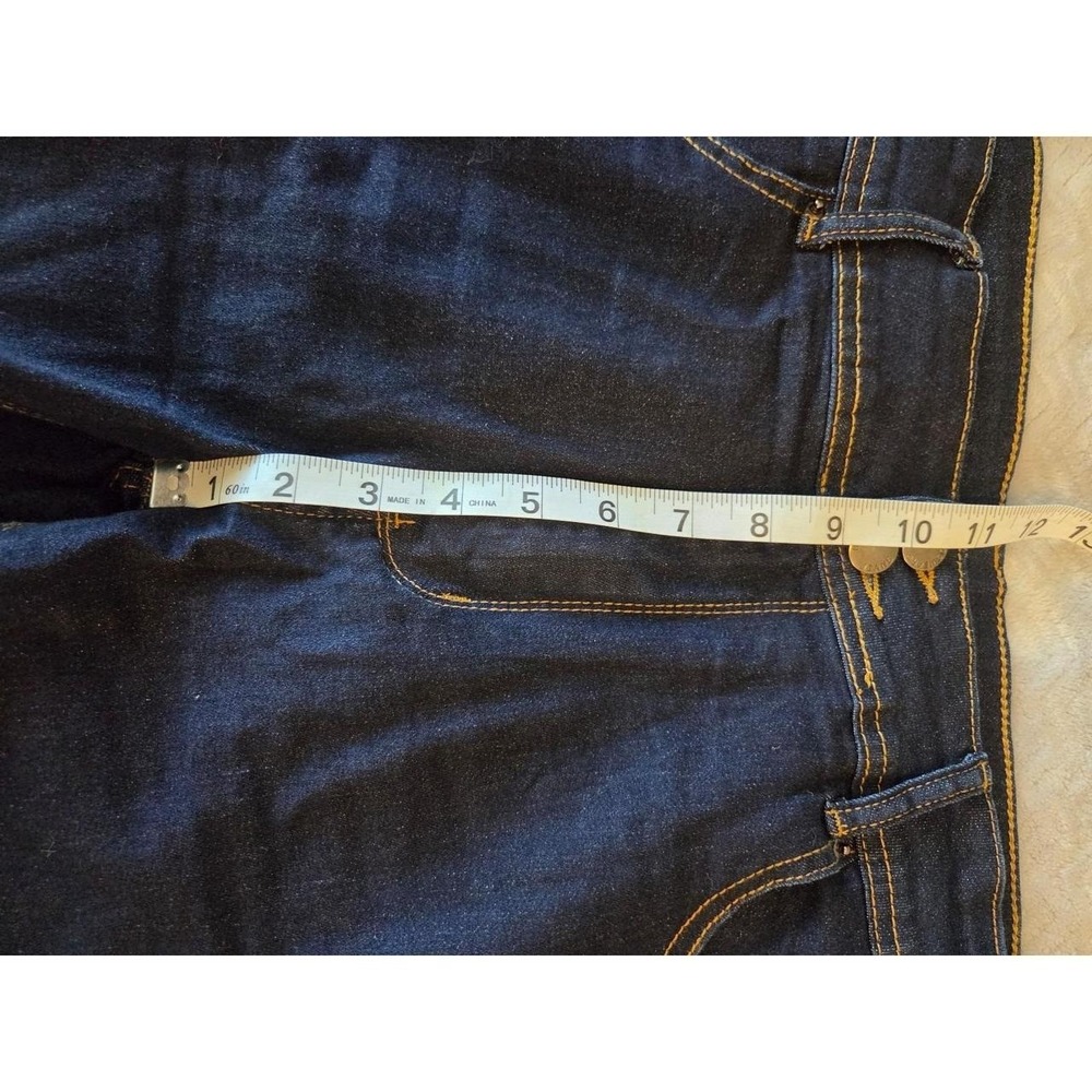 Women's Dark Jean Shorts - Picture 3 of 8
